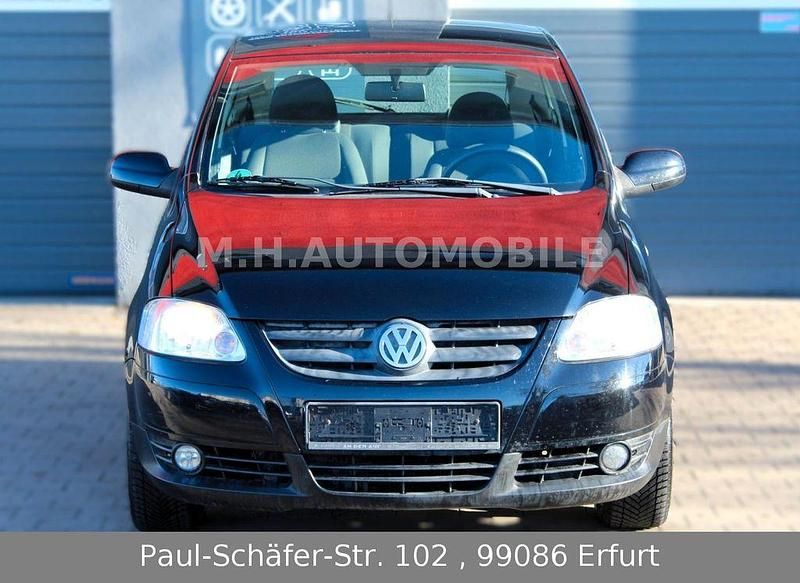 Gebraucht VW Fox Style 60 PS (44 kW) 2011 Schwarz Kleinwagen