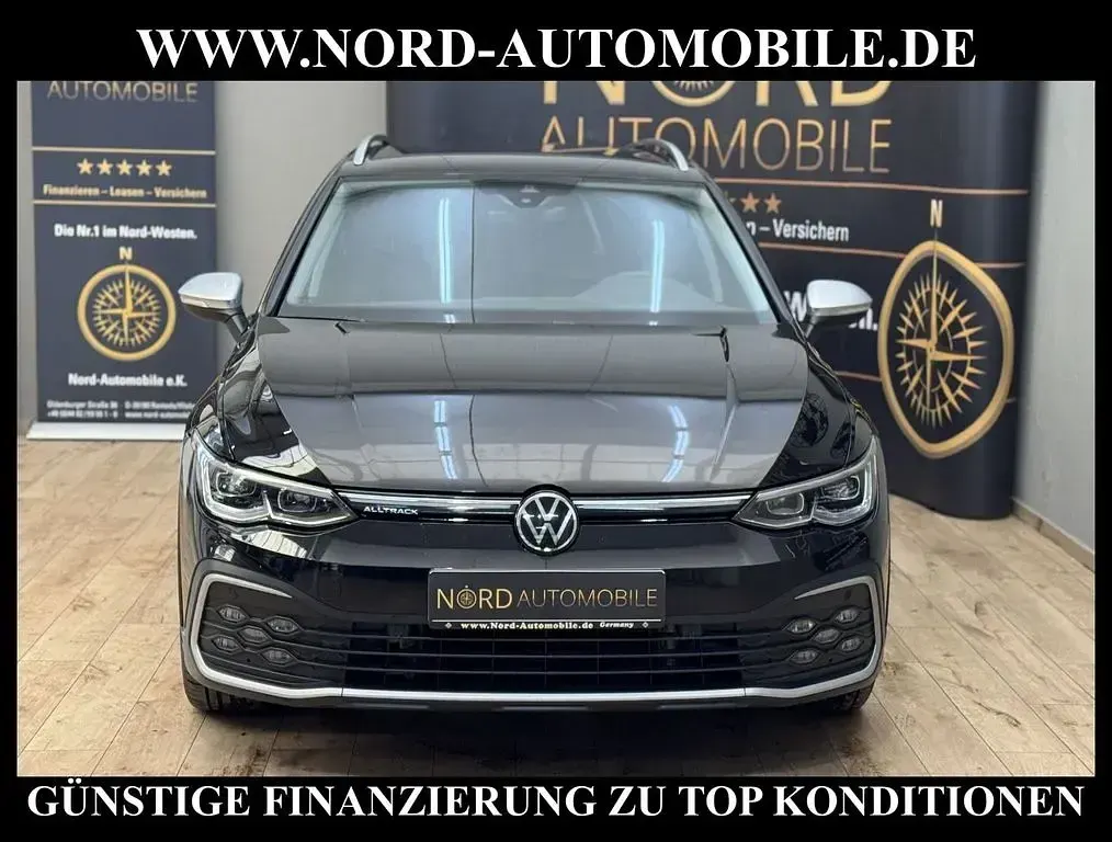 Gebraucht VW Golf Alltrack 200 PS (147 kW) 2022 Deep black perleffek (metallic) Kombi