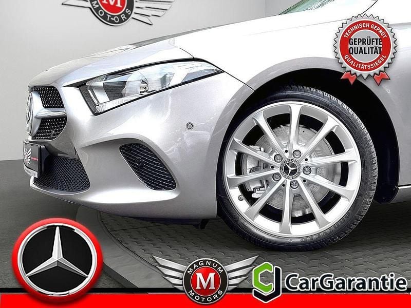 Mojavesilber Gebraucht 2019 Mercedes A200 Limousine | 18.990 € (Guter Preis) - Bild 1/4