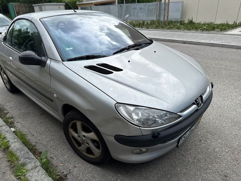 Silber Gebraucht 2002 Peugeot 206 CC Cabrio | 850 € (Superpreis) - Bild 1/4