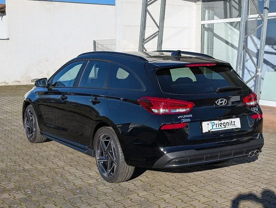Neu Hyundai i30 N Line 140 PS (102 kW) 2026 Schwarz Kombi