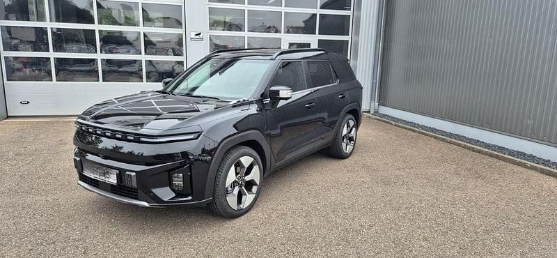 Schwarz Gebraucht 2024 Ssangyong (KGM) Torres EVX SUV | 39.000 € - Bild 1/4