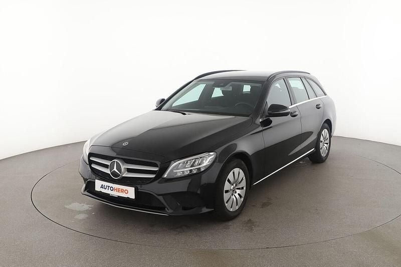 Schwarz Gebraucht 2020 Mercedes C200 Kombi | 21.320 € (Guter Preis) - Bild 1/3