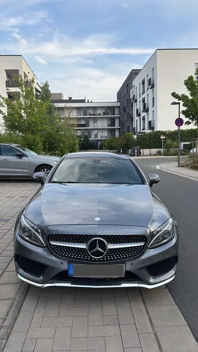 Gebraucht Mercedes E250 AMG line 204 PS (150 kW) 2016 Grau Coupé