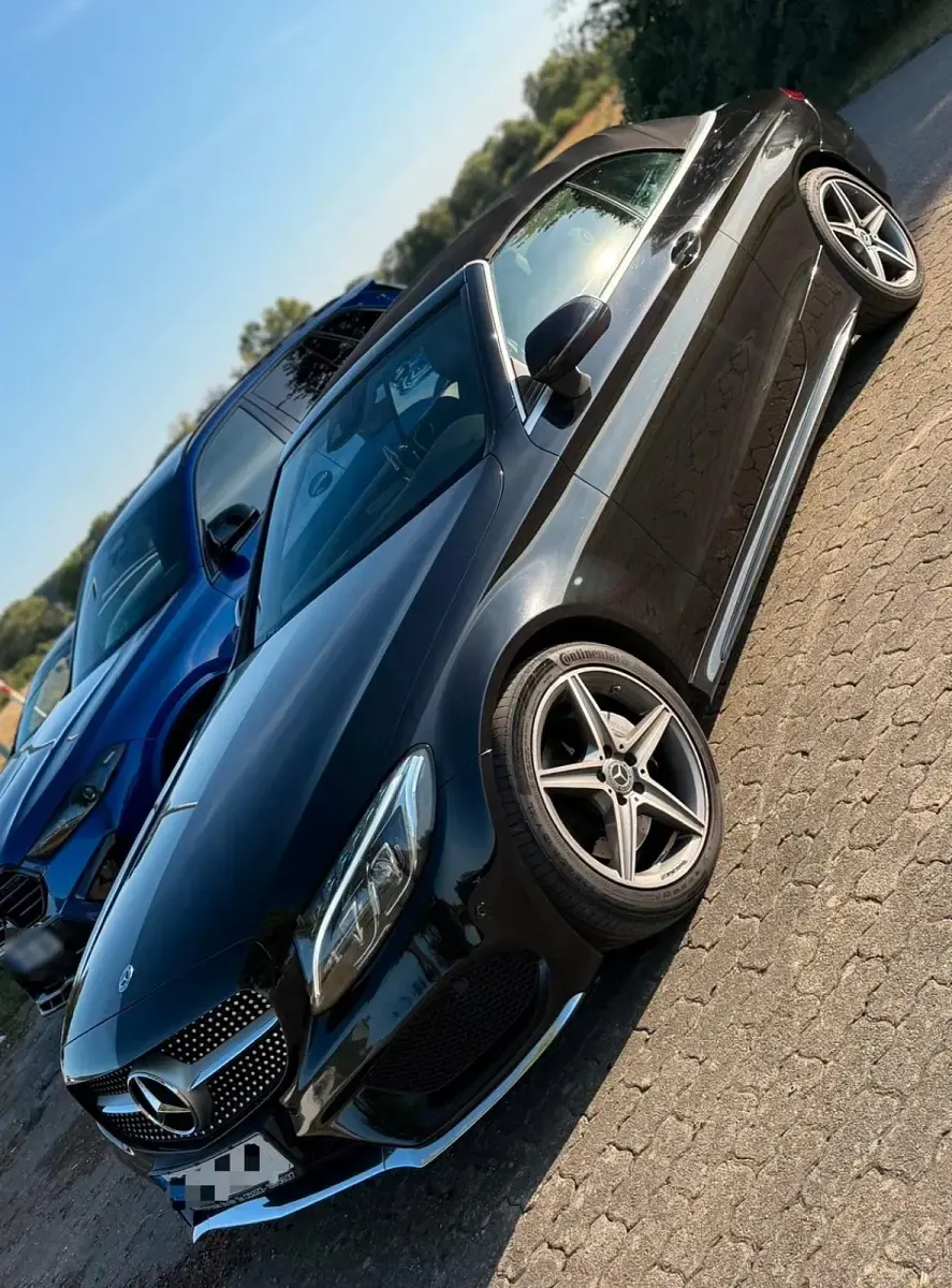 Gebraucht Mercedes C220 AMG 170 PS (125 kW) 2018 Schwarz Cabrio
