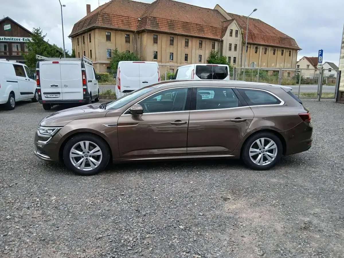 Gebraucht Renault Talisman Life 131 PS (96 kW) 2016 Nerzbraun Kombi
