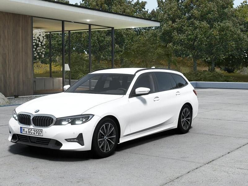 Gebraucht BMW 318 Comfort Edition 150 PS (110 kW) 2021 Alpinweiss iii (weiß) Kombi