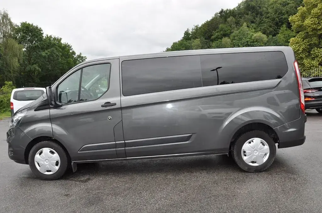 Gebraucht Ford Transit Custom Trend 131 PS (96 kW) 2019 Grau Kombi