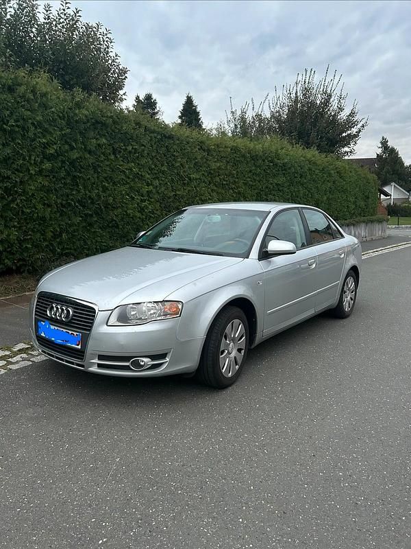 Silber Gebraucht 2005 Audi A4 Limousine | 2.450 € (Guter Preis) - Bild 1/4