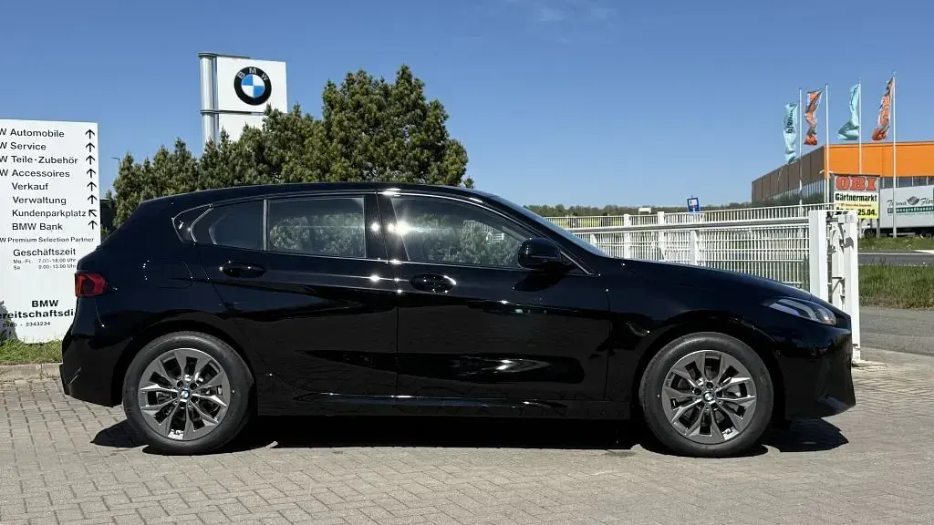 Gebraucht BMW 120 Shadowline 170 PS (125 kW) 2025 Schwarz Kleinwagen