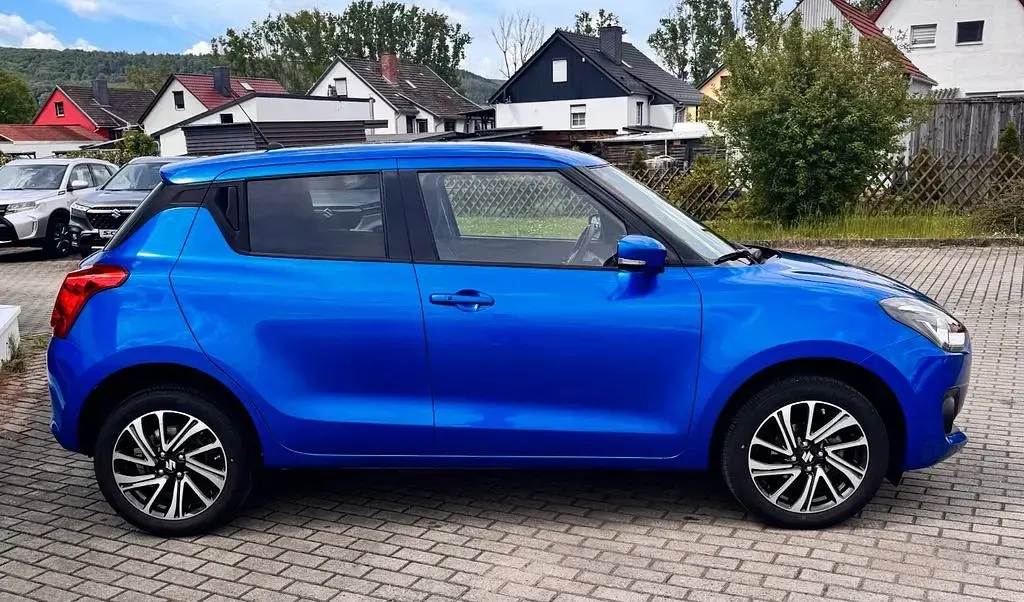 Gebraucht Suzuki Swift Comfort 83 PS (61 kW) 2023 Blau Kleinwagen