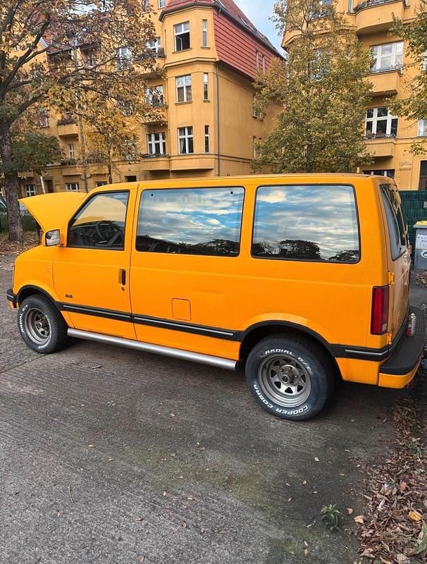 Gebraucht Chevrolet Astro 150 PS (110 kW) 1990 Gelb Van / Kleinbus