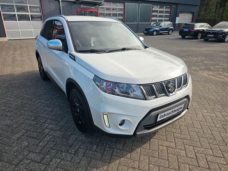 Second-hand Suzuki Vitara 140 CP (102 kW) 2017 Alb SUV