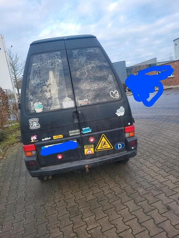 Second-hand VW Transporter 77 CP (56 kW) 1996 Negru Van