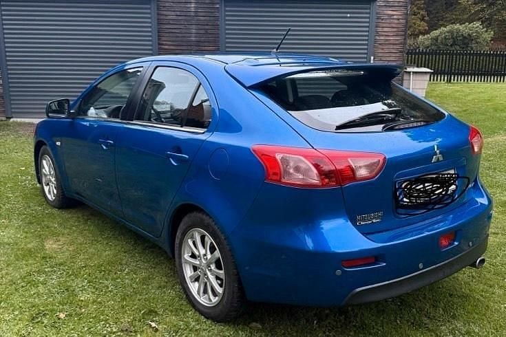 Second-hand Mitsubishi Lancer 117 CP (86 kW) 2011 Albastru Berlinǎ