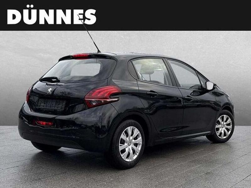 Gebraucht Peugeot 208 Active 82 PS (60 kW) 2018 Schwarz Kleinwagen
