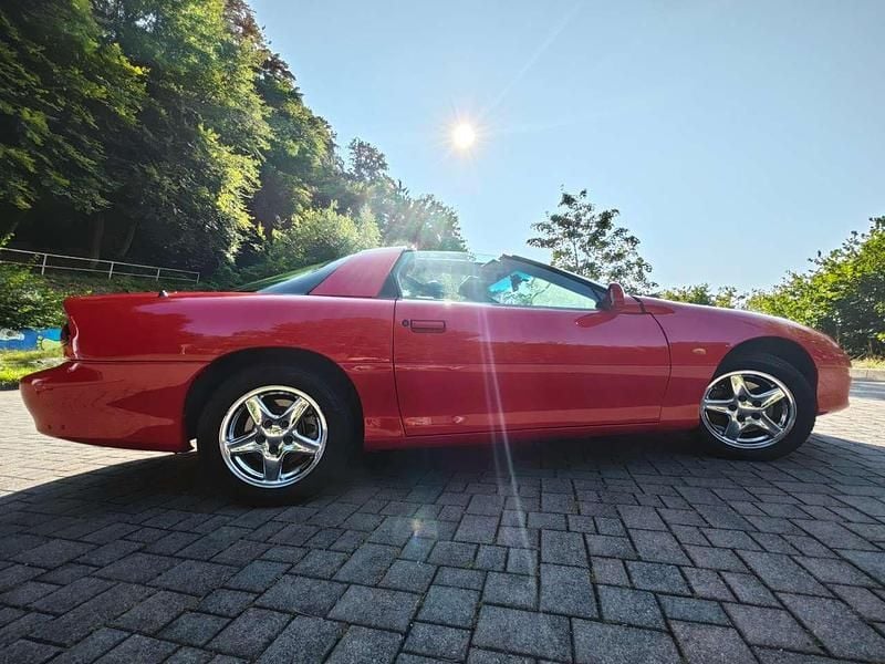 Rot Gebraucht 2000 Chevrolet Camaro Coupé | 9.800 € (Teuer) - Bild 1/4