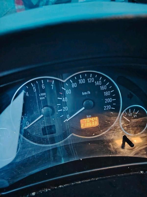 Gebraucht Opel Meriva 105 PS (77 kW) 2004 Silber Van / Kleinbus