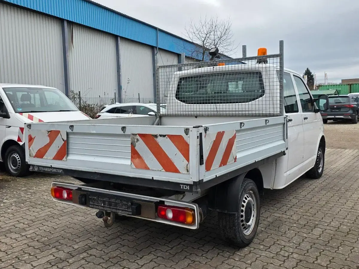 Używany VW Transporter 102 KM (75 kW) 2010 Biały Van