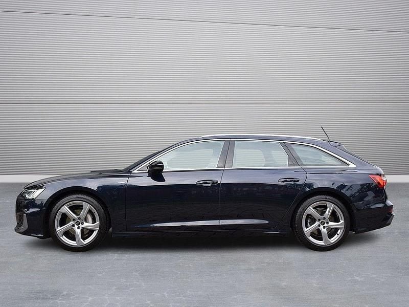 Gebraucht Audi A6 S-Line 204 PS (150 kW) 2024 Firmamentblau metallic Kombi