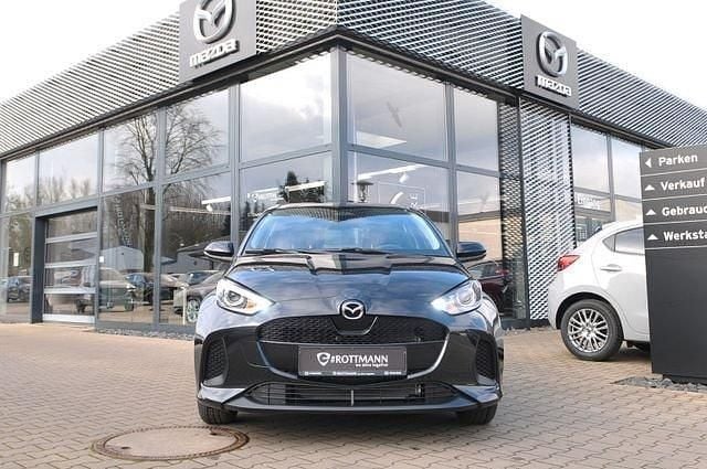 Schwarz Neu 2025 Mazda 2 Center-Line Limousine | 21.970 € (Guter Preis) - Bild 1/4