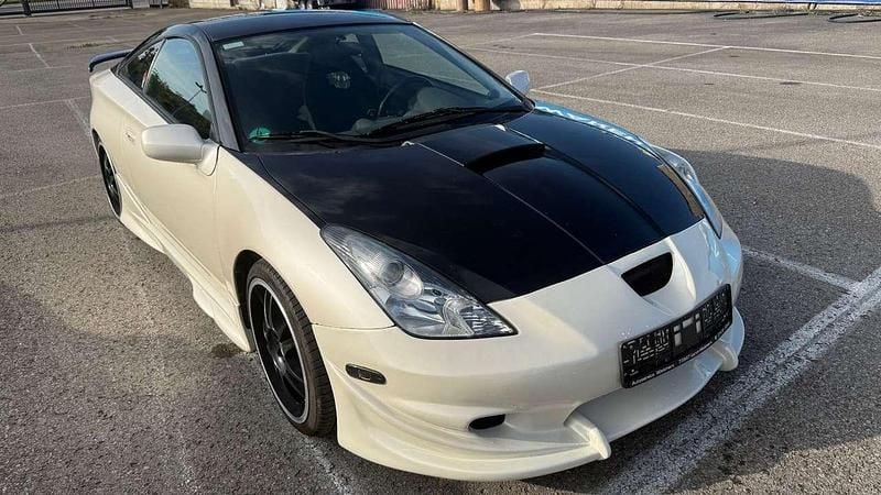 Grey metallic Gebraucht 2001 Toyota Celica Coupé | 7.999 € (Fairer Preis) - Bild 1/4