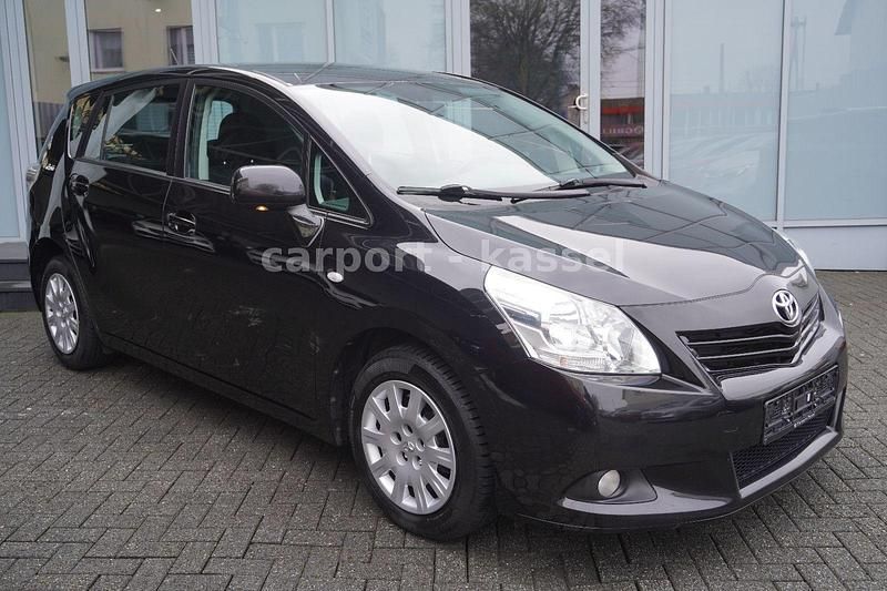 Schwarz Gebraucht 2009 Toyota Verso Life Van / Kleinbus | 4.999 € (Fairer Preis) - Bild 1/4
