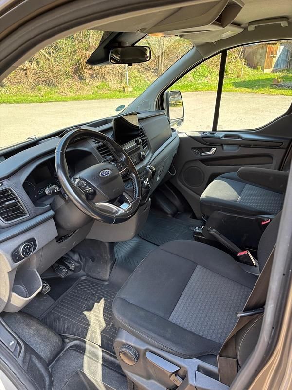 Gebraucht Ford Transit Custom 170 PS (125 kW) 2019 Braun Van / Kleinbus