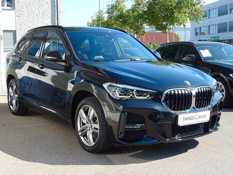 Schwarz Gebraucht 2021 BMW X1 M Sport SUV | 26.950 € (Fairer Preis) - Bild 1/4