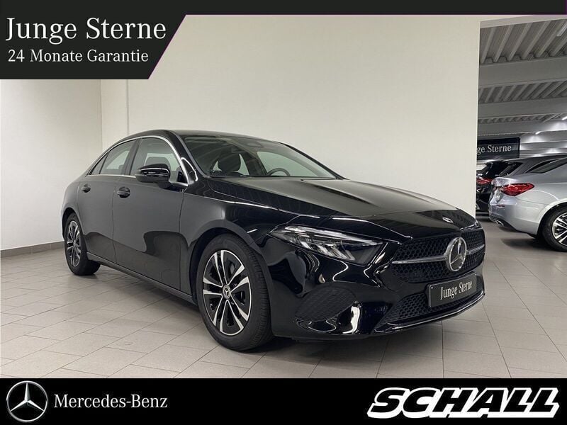 Gebraucht Mercedes A180 Premium 136 PS (100 kW) 2024 Schwarz Kleinwagen