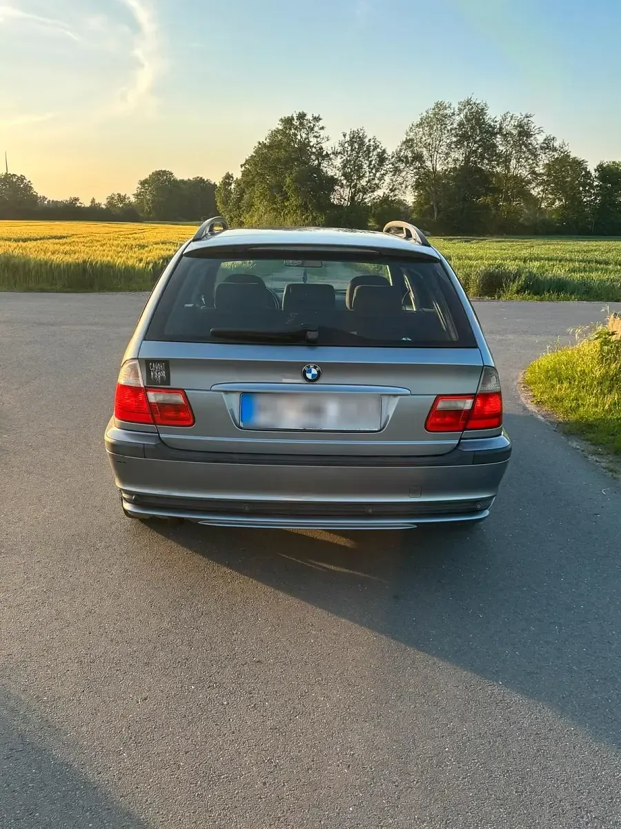 Używany BMW 320 150 KM (110 kW) 2005 Szary Kombi