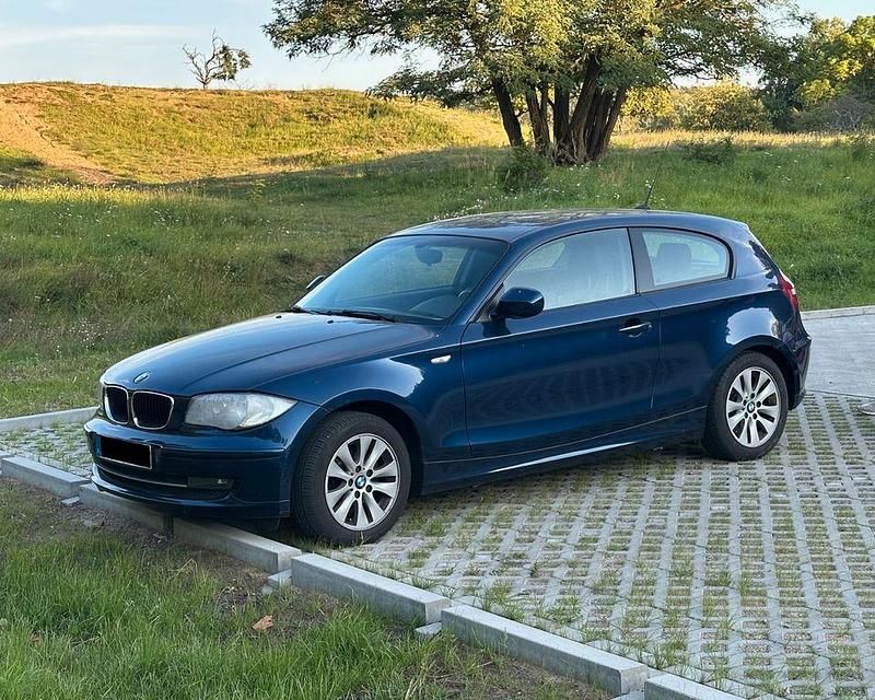 Gebraucht BMW 118 Advantage 143 PS (105 kW) 2009 Blau Kleinwagen