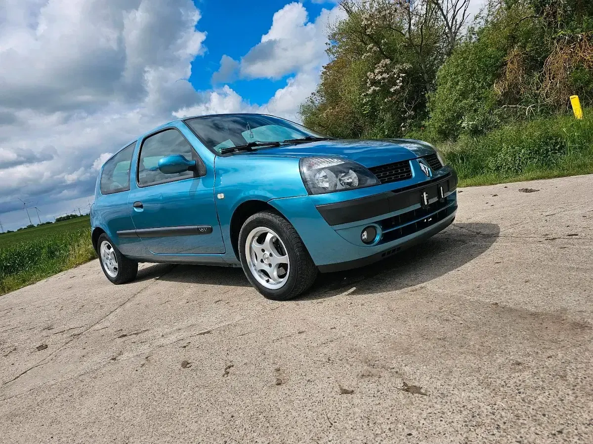 Occasion Renault Clio II 75 ch (55 kW) 2003 Citadine