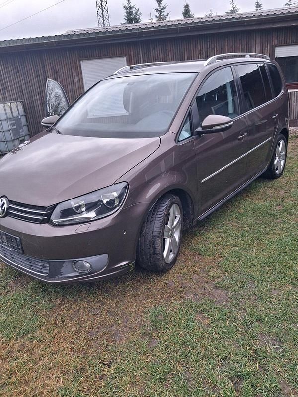 Gebraucht VW Touran 140 PS (102 kW) 2011 Grau Van / Kleinbus
