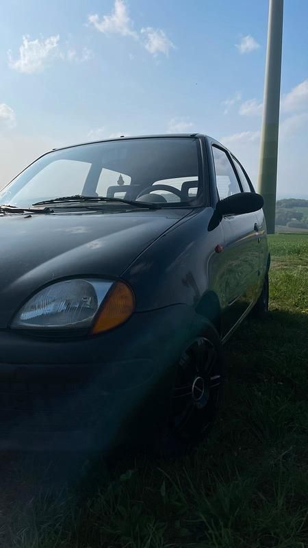 Schwarz Gebraucht 1999 Fiat Seicento S Kleinwagen | 549 € (Superpreis) - Bild 1/4