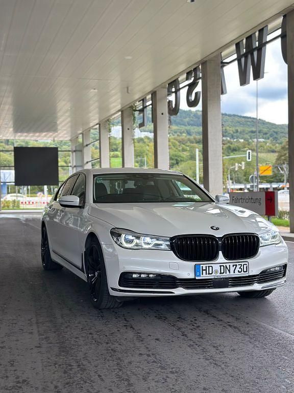 Gebraucht BMW 730 Performance 265 PS (194 kW) 2017 Weiß Limousine