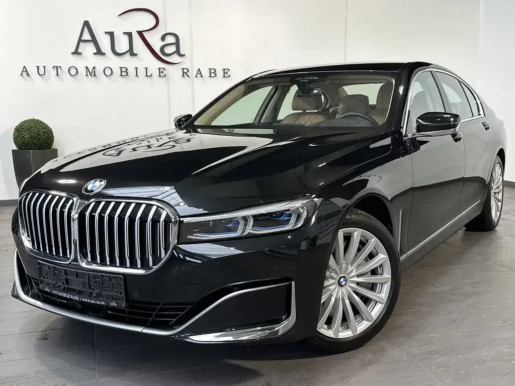 Gebraucht BMW 750 Exclusive 530 PS (389 kW) 2021 Black sapphire Limousine
