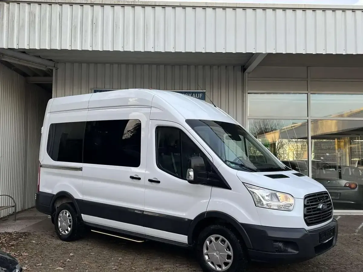 Second-hand Ford Transit 105 CP (77 kW) 2019 Alb Monovolum