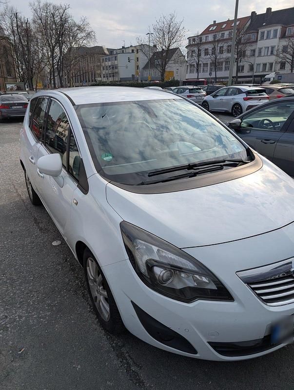 Gebraucht Opel Meriva 2010 Weiß Van / Kleinbus
