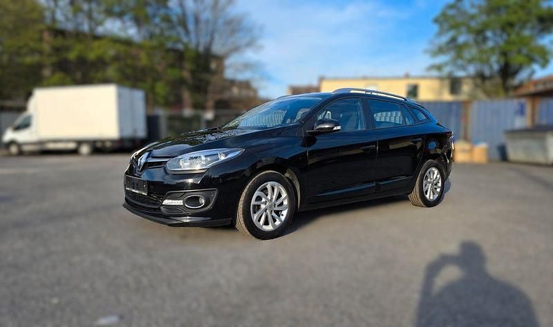 Gebraucht Renault Mégane III LIMITED Deluxe 116 PS (85 kW) 2015 Schwarz Limousine