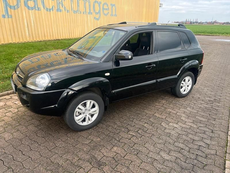 Schwarz Gebraucht 2010 Hyundai Tucson SUV | 4.200 € (Guter Preis) - Bild 1/4