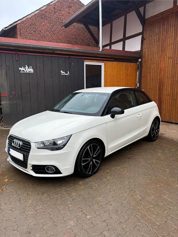 Weiß Gebraucht 2013 Audi A1 Kleinwagen | 7.600 € (Guter Preis) - Bild 1/4
