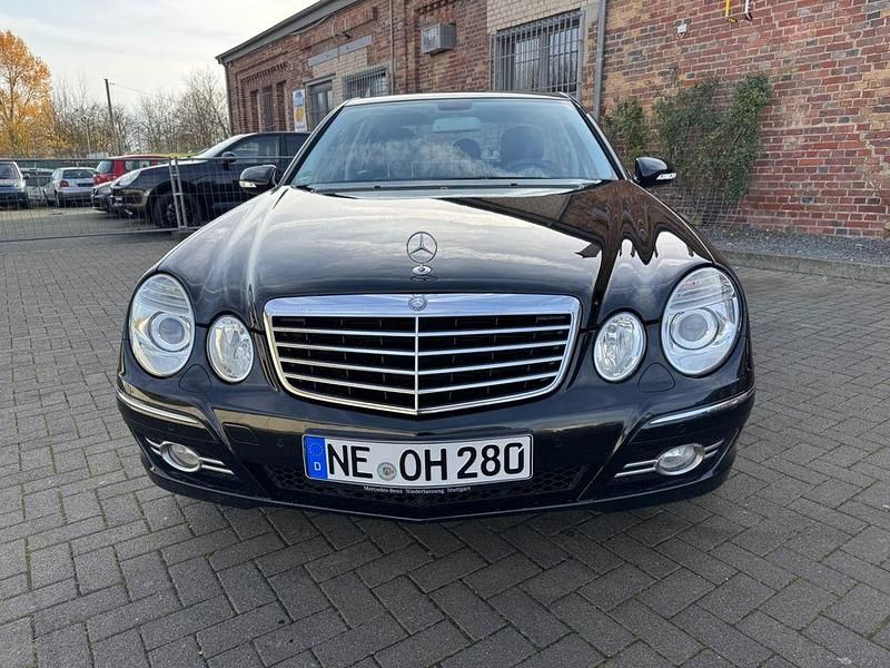 Gebraucht Mercedes E280 Avantgarde 231 PS (169 kW) 2008 Schwarz Limousine