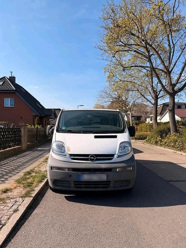 Second-hand Opel Vivaro 2003 Monovolum