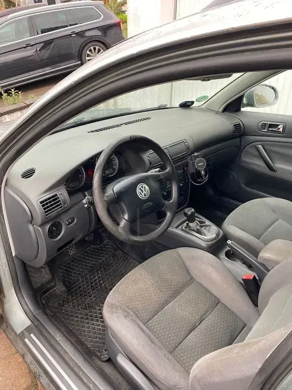 Gebraucht VW Passat Comfortline 136 PS (100 kW) 2004 Grau Kombi