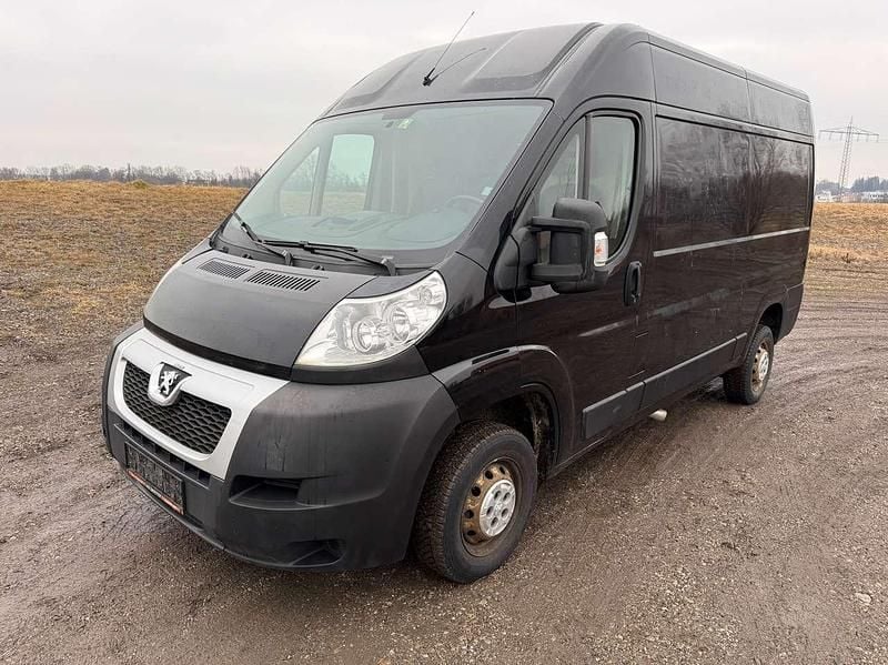 Gebraucht Peugeot Boxer 131 PS (96 kW) 2013 Schwarz Van