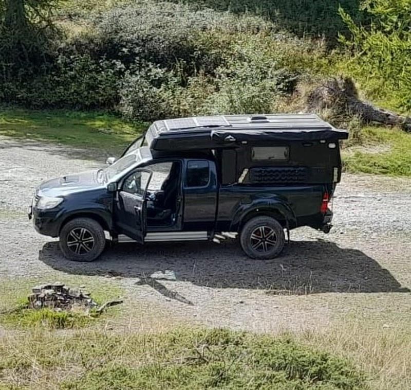 Gebraucht Toyota HiLux 150 PS (110 kW) 2014 Schwarz Pickup