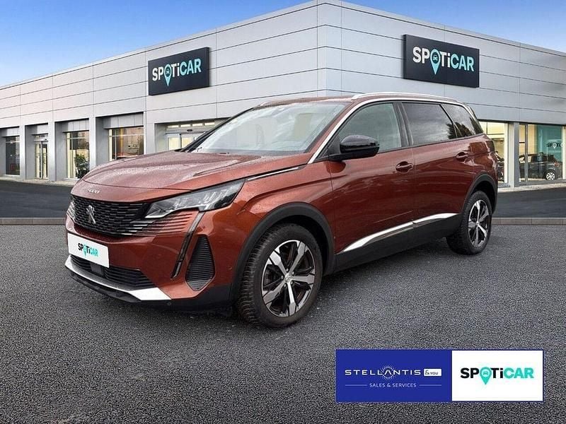 Schwarz Gebraucht 2023 Peugeot 5008 Allure Van / Kleinbus | 26.990 € (Guter Preis) - Bild 1/4