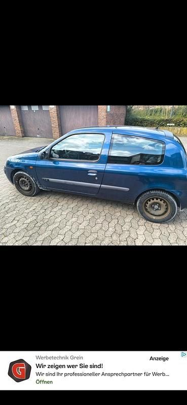 Second-hand Renault Clio 75 CP (55 kW) 2002 Albastru Coupe