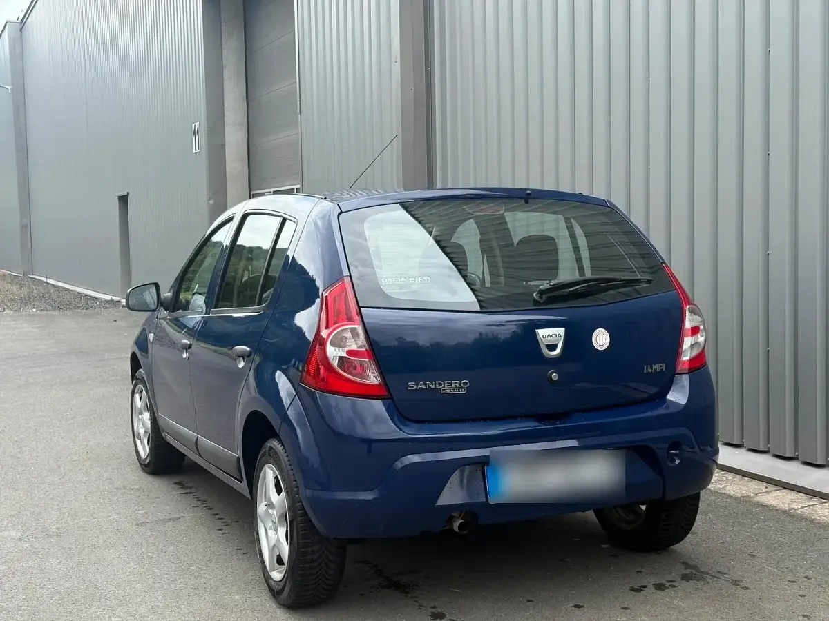 Gebraucht Dacia Sandero 75 PS (55 kW) 2009 Blau Kleinwagen